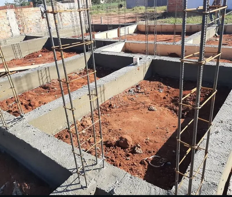 Centro Comercial  - Fundação sapata e estaca